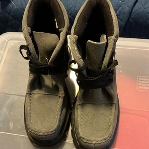 Doc Martins olive green boots